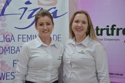 Cotrifred realiza ação de Combate e Prevenção ao Câncer de Mama para Colaboradoras