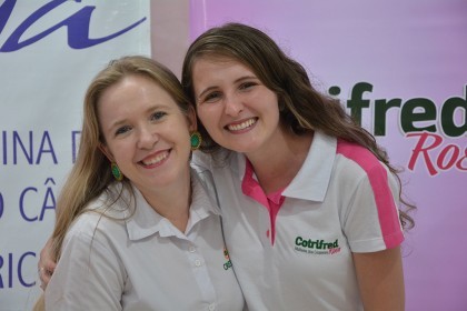 Cotrifred realiza ação de Combate e Prevenção ao Câncer de Mama para Colaboradoras