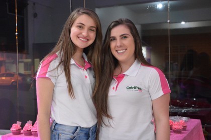 Cotrifred realiza ação de Combate e Prevenção ao Câncer de Mama para Colaboradoras