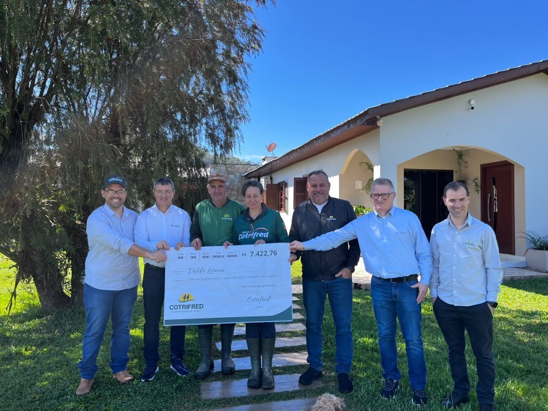 Cotrifred realiza entrega de participação nos resultados à família associada de Pinheirinho do Vale