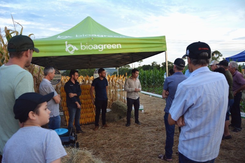 COTRIFRED REALIZA NOITE DE CAMPO COM FOCO EM MILHO