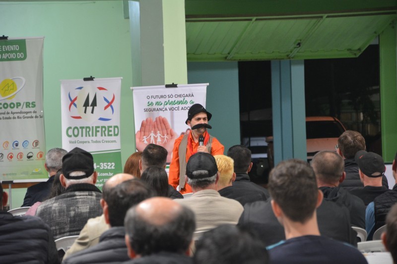 Cotrifred realiza SIPAT 2022