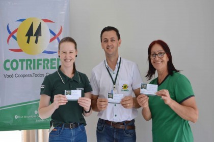 Cotrifred realiza sorteio da campanha Final de Ano Premiado
