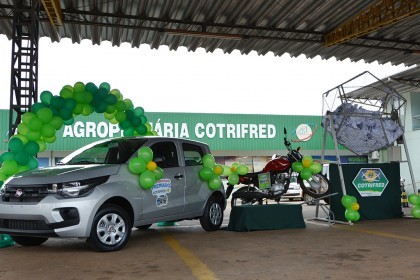 COTRIFRED realiza sorteio da Campanha Super Aniversário Premiado