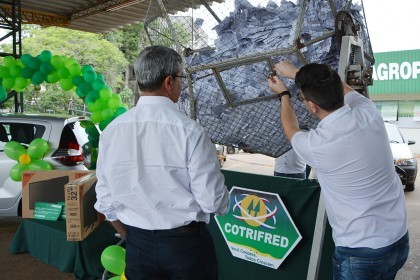 COTRIFRED realiza sorteio da Campanha Super Aniversário Premiado