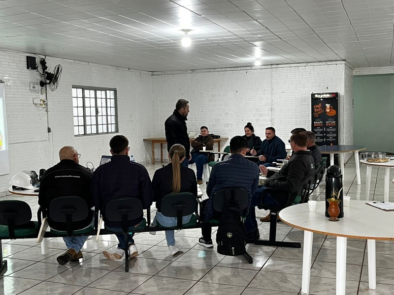 Cotrifred realiza treinamento para os integrantes da CIPA