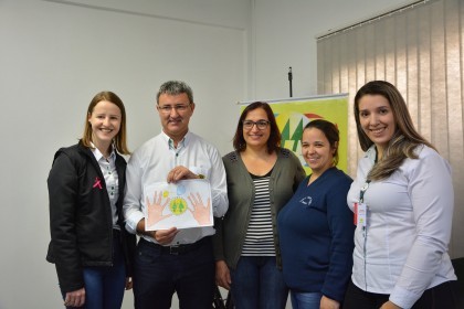 Cotrifred realizada concurso de desenho