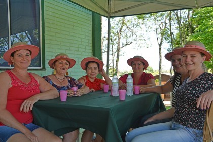 Cotrifred reúne associadas para lançamento de projeto