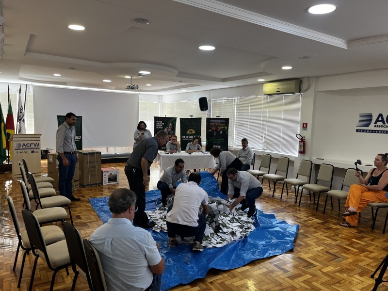 Cotrifred sorteia mais 35 mil reais em prêmios por meio da campanha dos 67 anos