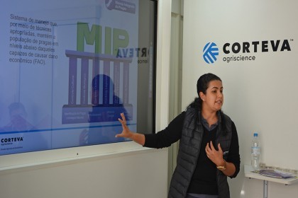 Cotrifred traz a Frederico Westphalen  caminhão de Expedição Agricultura para a Vida