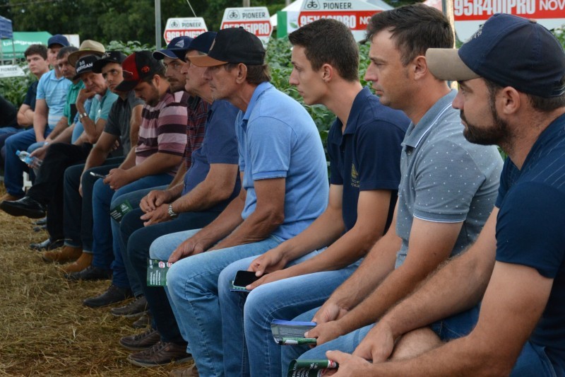 “Cultivares e manejo de soja” é tema de Dia de Campo Cotrifred