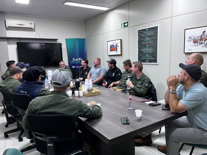 Departamento Técnico da Cotrifred participa de treinamento com empresas parceiras