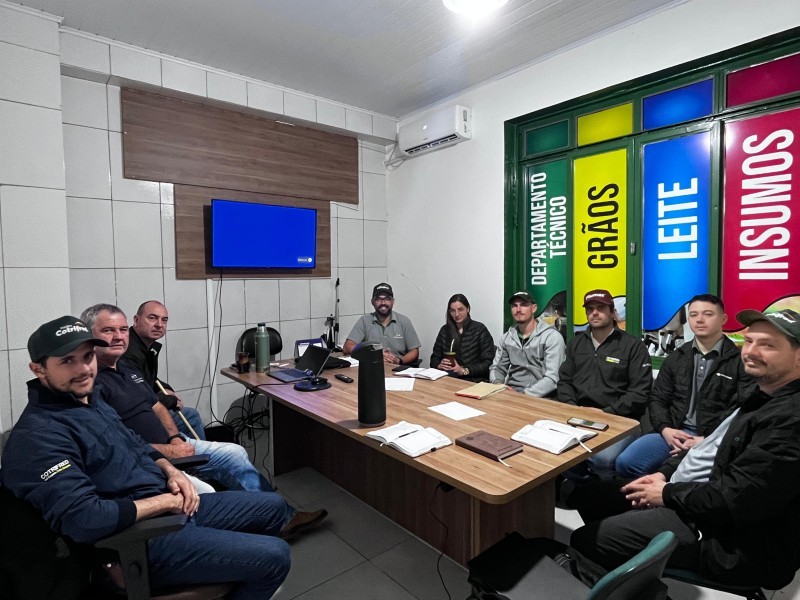 Departamento Técnico da Cotrifred participa de treinamento com parceira comercial DSM-Firmenich