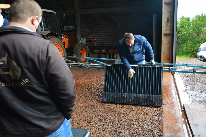 Departamento Técnico da Cotrifred participa de treinamento sobre tecnologia de aplicação