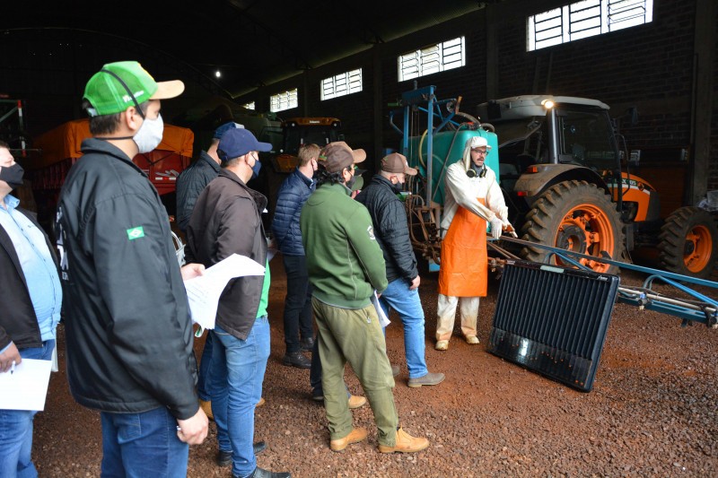 Departamento Técnico da Cotrifred participa de treinamento sobre tecnologia de aplicação