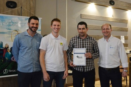 Desafio Colher Mais TIMAC Agro premia associado da Cotrifred