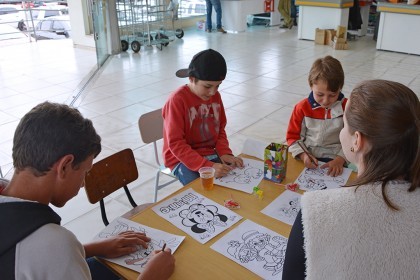 Dia das Crianças é comemorado nos Supermercados COTRIFRED