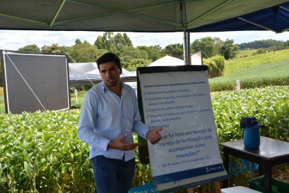 Dia de campo destaca cultivares de soja e milho