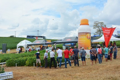 Dia de campo destaca cultivares de soja e milho