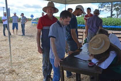 Dia de Campo sobre soja apresenta inovações e tecnologias