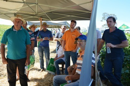 Dia de Campo sobre soja apresenta inovações e tecnologias