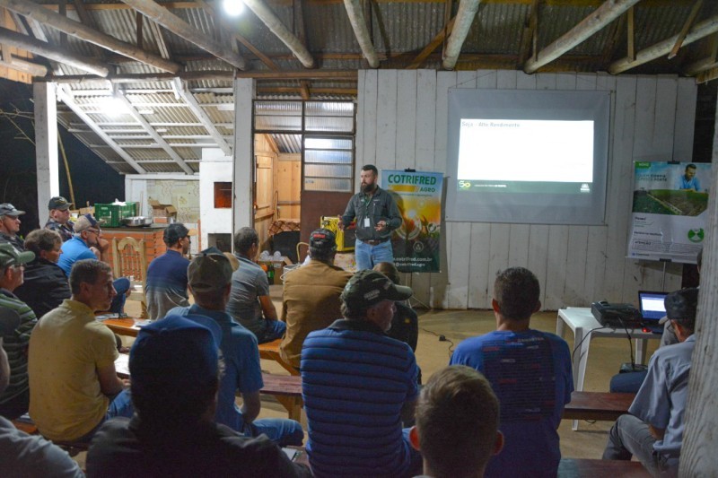 Evento técnico aborda o Manejo de Cultura de Milho e Trigo