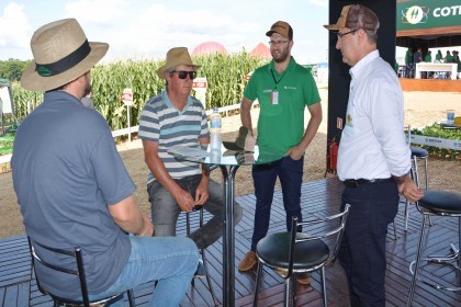 Feira em Campo inicia com “pé-direito”: 4 mil duzentos e cinquenta visitantes