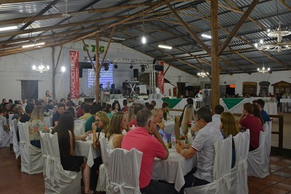 Festa de final de ano é realizada com os colaboradores e familiares