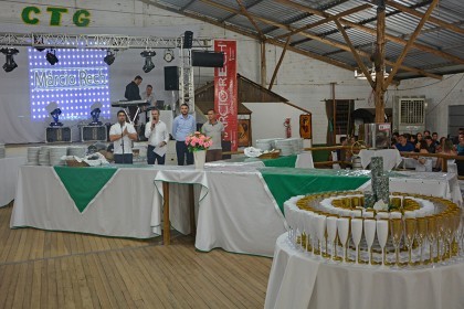 Festa de final de ano é realizada com os colaboradores e familiares