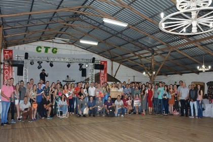 Festa de final de ano é realizada com os colaboradores e familiares
