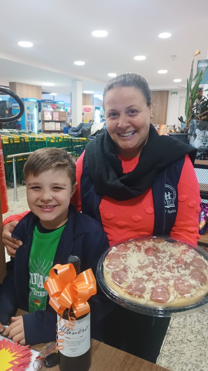 Festival de Pizzas e sorteio especial movimentaram as unidades do Supermercado Cotrifred
