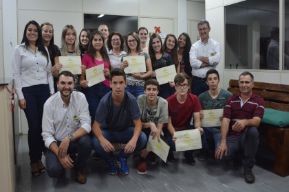 Formatura dos jovens aprendizes é realizada