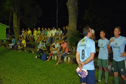 Futebol 7: Confraternizar com os associados