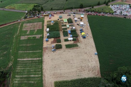 III Dia de Campo sobre milho é realizado