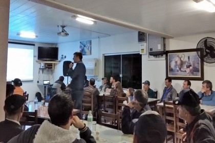 Manejo de soja é tema de palestra para associados no evento ‘Experiência Campeã”