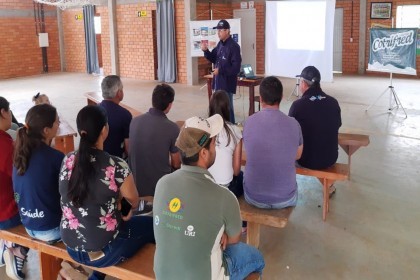 Manejo e nutrição para vacas leiteiras é tema de palestra