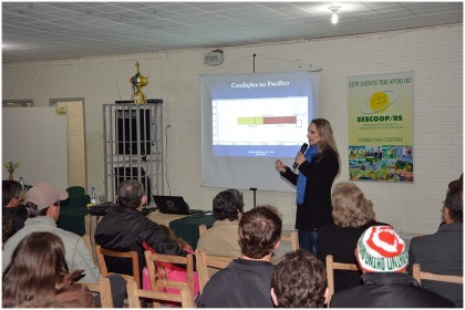 Meteorologista, Estael Siais apresenta previsões climáticas para próxima safra