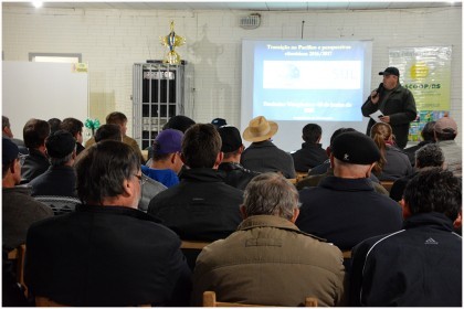Meteorologista, Estael Siais apresenta previsões climáticas para próxima safra
