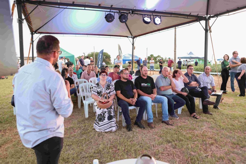 Noite de Campo de Soja da Cotrifred reúne mais de 500 produtores em Frederico Westphalen