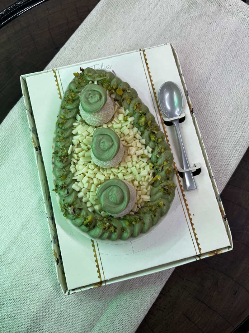 Ovos artesanais e lembranças são apostas do Supermercado Cotrifred nesta Páscoa