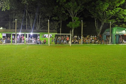 Palmeiras da Linha Pedras Brancas goleia e sagra-se campeão da Copa Cotrifred/Cresol