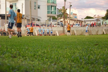 Quatro equipes disputaram a semifinal da 2ª edição da Copa Cotrifred/Cresol de Futebol Sete