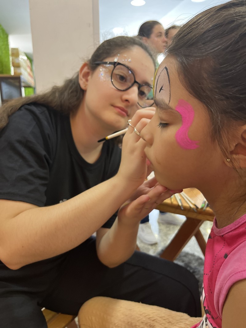 Rede de Supermercados Cotrifred celebra o Dia das Crianças em suas unidades