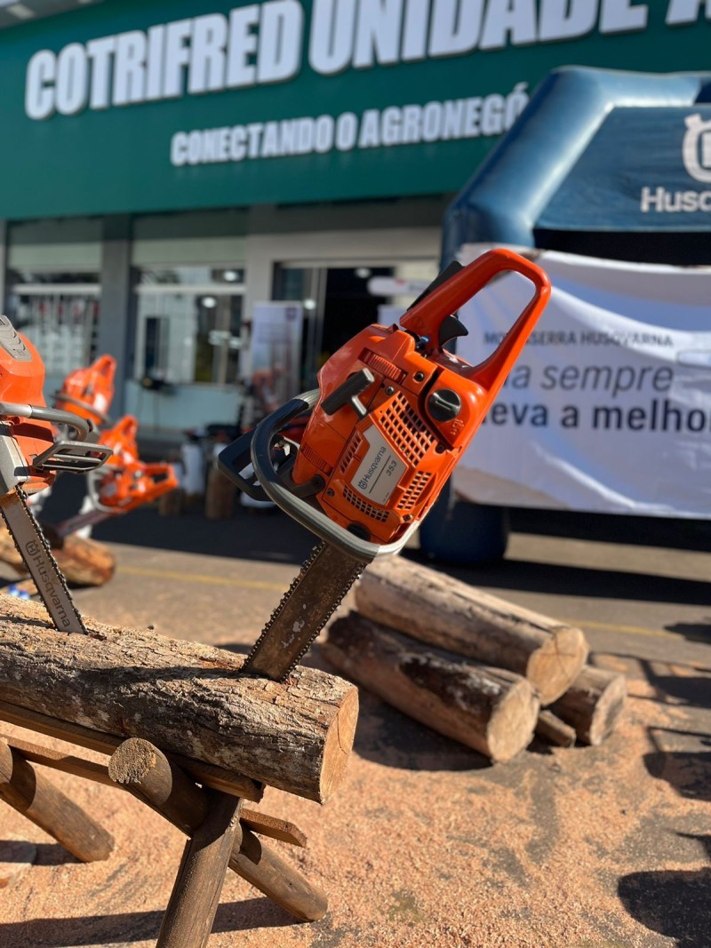 Semana da Husqvarna movimenta unidades da Cotrifred com ofertas e atendimento técnico especializado