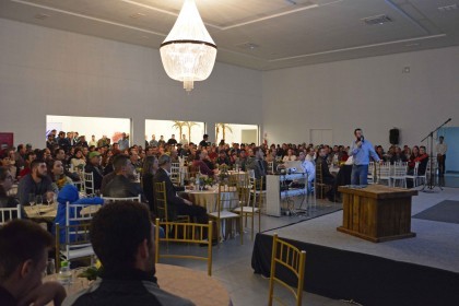 Semana de Negócios Cotrifred