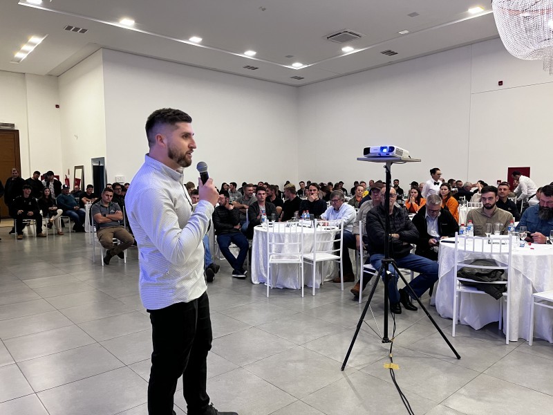 Semana de Negócios da Cotrifred reúne mais de 250 pessoas em evento técnico