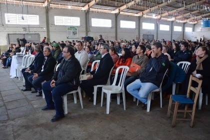 Seminário do Leite debate nutrição e gestão