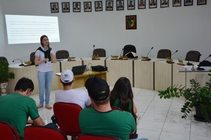 Treinamento é realizado com os colaboradores da COTRIFRED