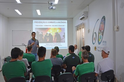Treinamento sobre prevenção e combate a incêndio é realizado