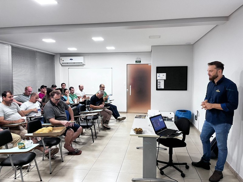 Treinamento técnico fortalece atuação do departamento técnico da Cotrifred